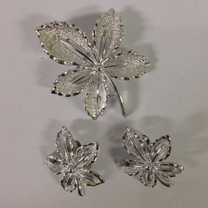 Sarah Coventry Silver Leaf Pin & Earring Set